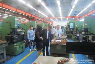 備戰清明 區領導深入橫崗街道檢查節前安全生產及勞動保護用品銷售工作